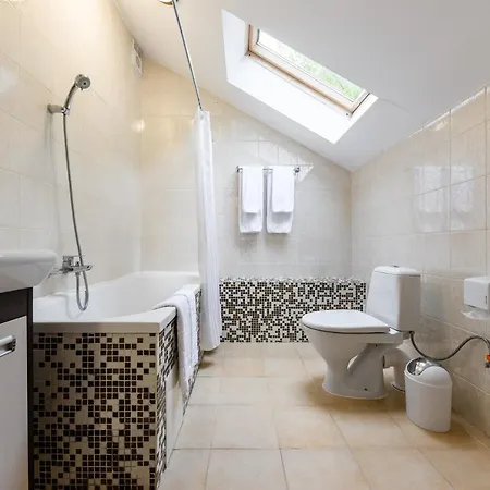 Отель Bogolvar Retreat Анталовцы