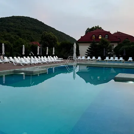 Bogolvar Retreat Hotel